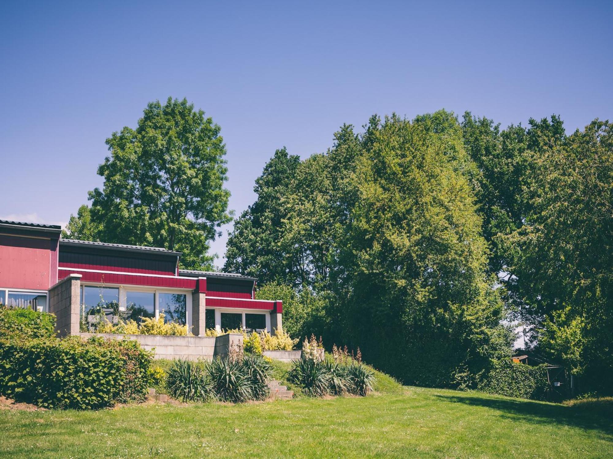 Nice Bungalow With Sauna And Bubble Bath, On A Holiday Park, 4 Km Valkenburg Villa Walem Bagian luar foto